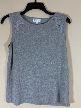 GAP Women's Gray Crochet Lace Trim Tank Top Size S Linen Blend Sleeveless